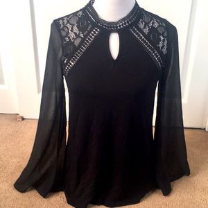 Omg Is All I Can Say About This Stunning Blk Jersey & Lace Top